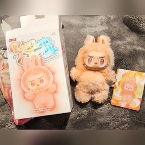 (SOLD) Pop Mart Labubu Big Into Energy Vinyl Plush Pendant (Happiness)